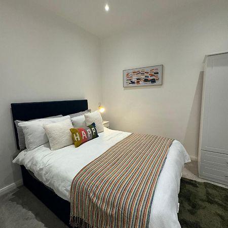 Modern Apartment With Sea Views Portrush Exterior foto