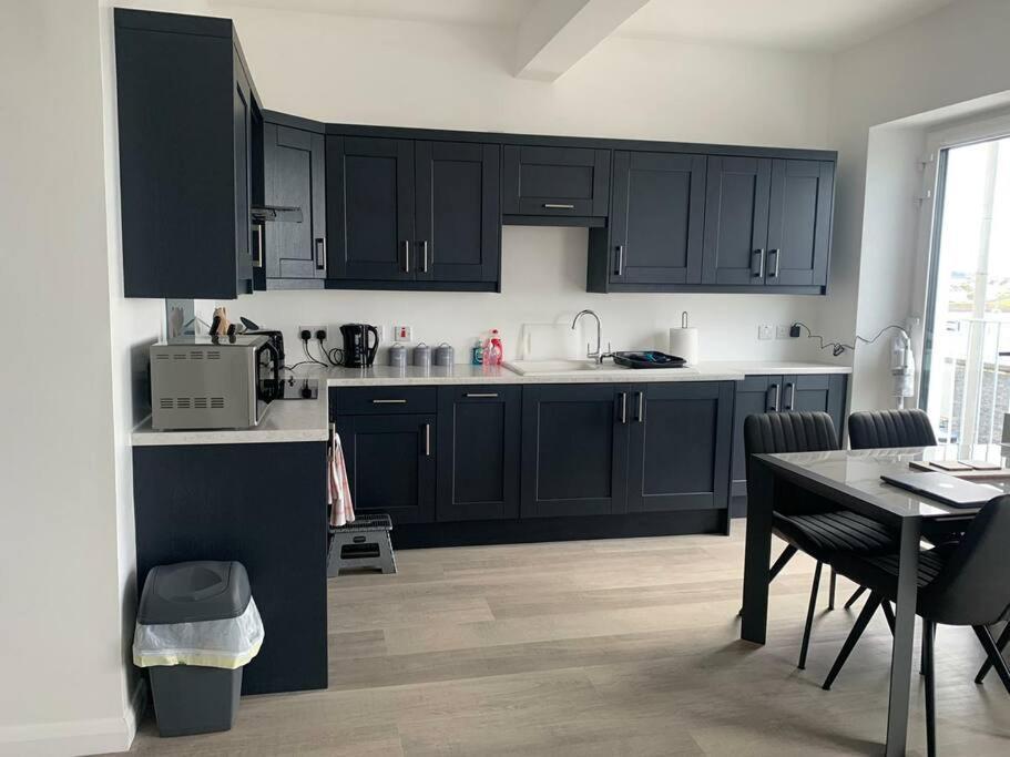 Modern Apartment With Sea Views Portrush Exterior foto